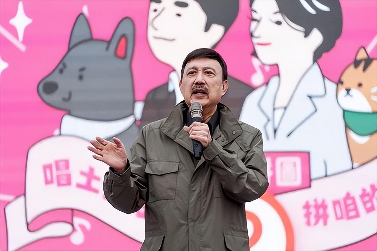 葡媒《球报》发布问卷调查，70%的球迷不希望C罗重返国家队